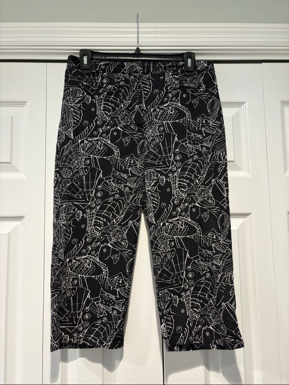 Chico's Black Cropped Pants with White Nautical Print